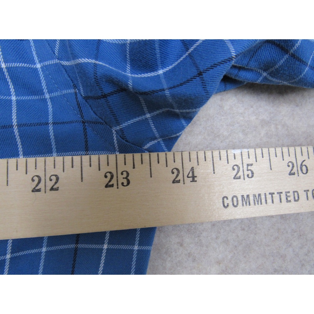 LL Bean Mens Blue Grid Plaid Wrinkle Resistant Button Down Shirt M Reg 269337 - Picture 6 of 7